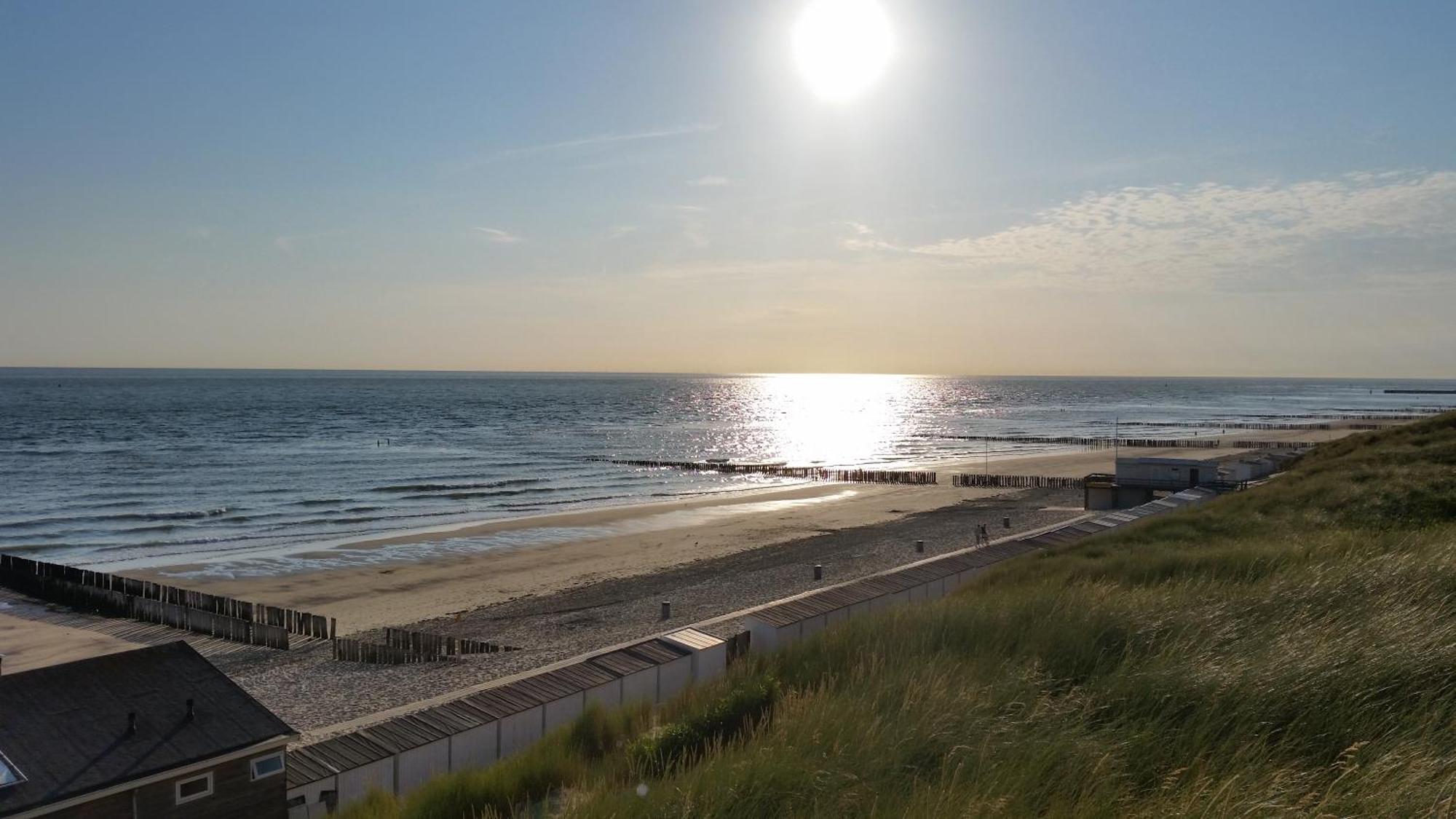 De Tuinkamer Bed By The Sea Appartement *